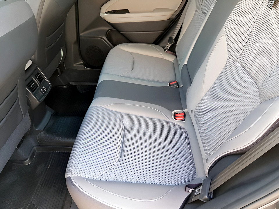 Photo 16 of 21