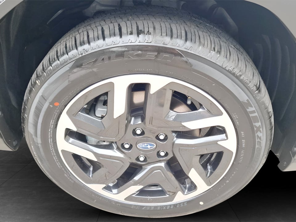 Photo 10 of 18