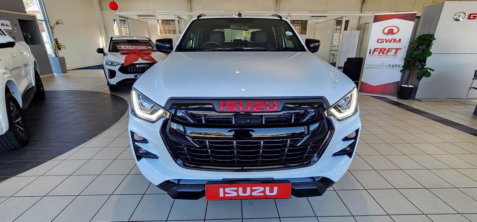 Photo 4 of 24