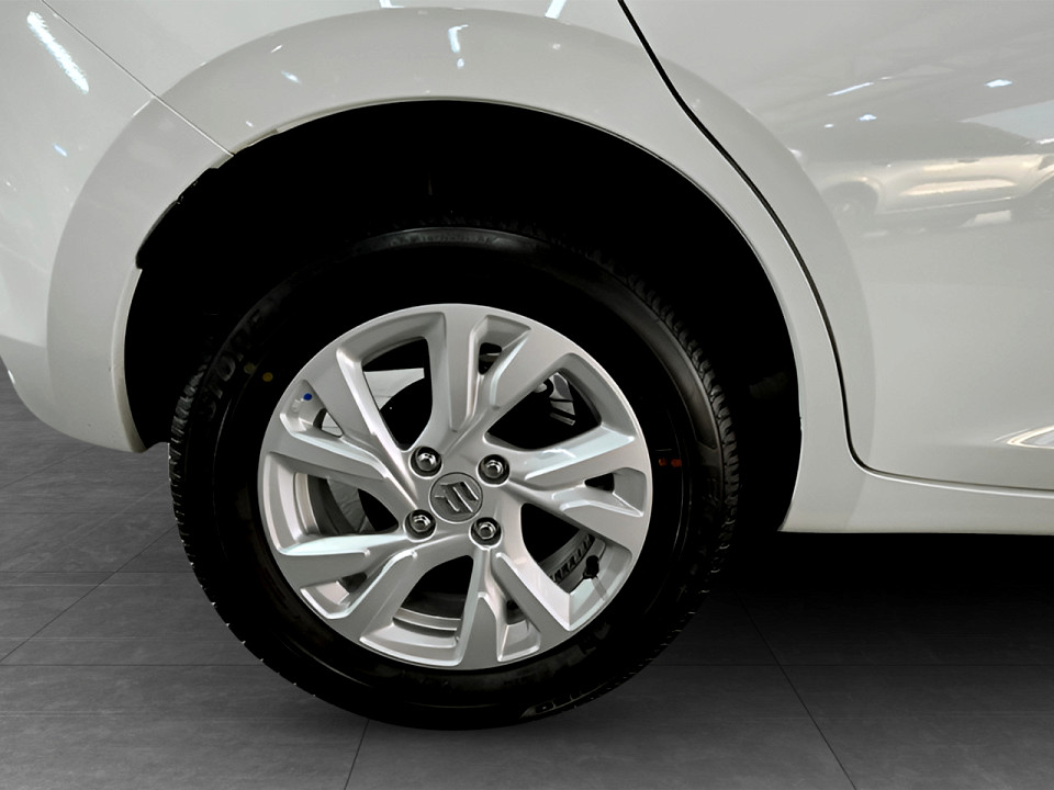 Photo 8 of 27
