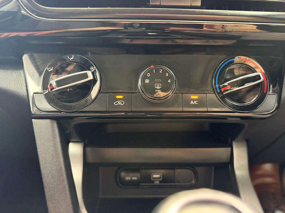 Photo 18 of 20