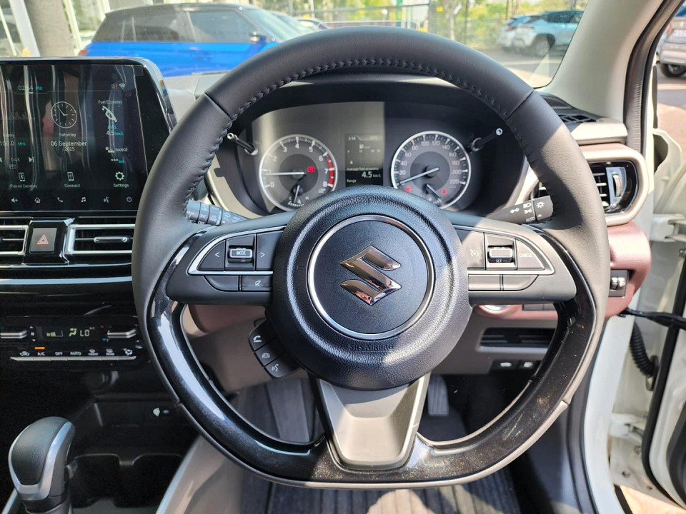 Photo 18 of 21