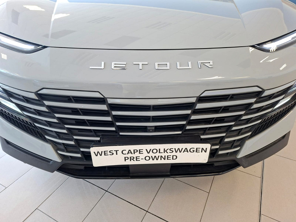 Photo 16 of 28