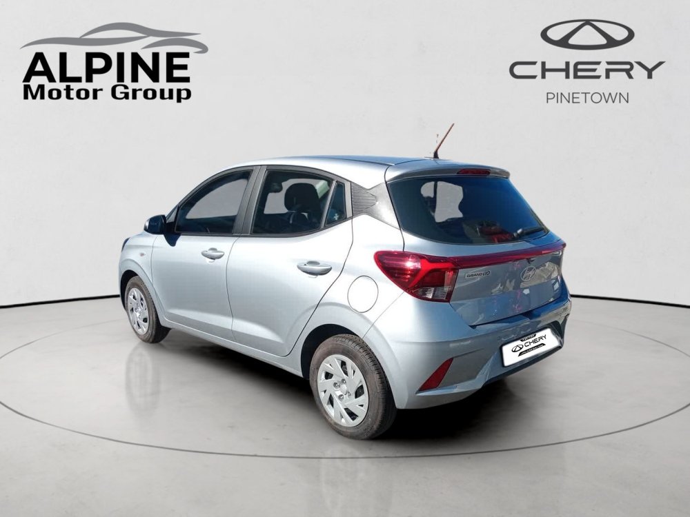 Photo 5 of 20