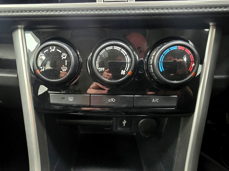 Photo 18 of 23