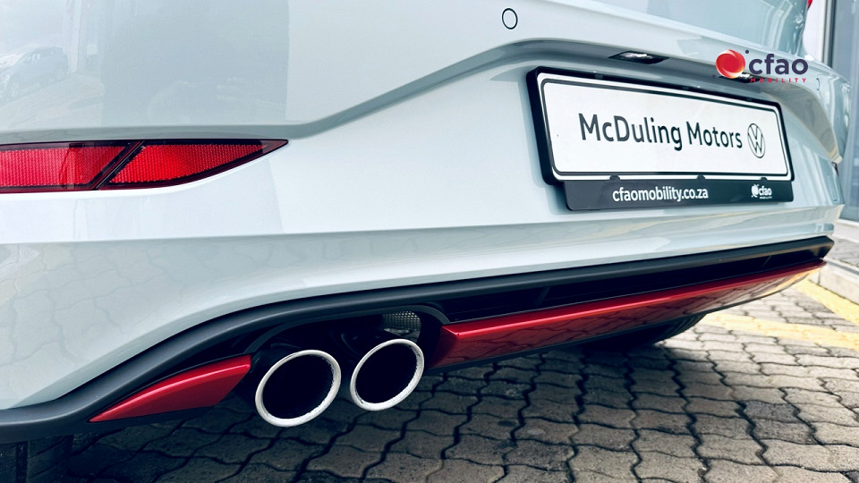 Photo 7 of 15