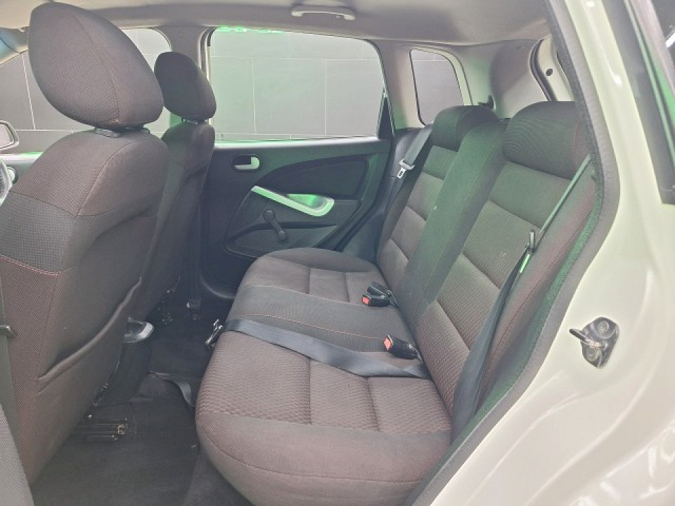 Photo 16 of 20