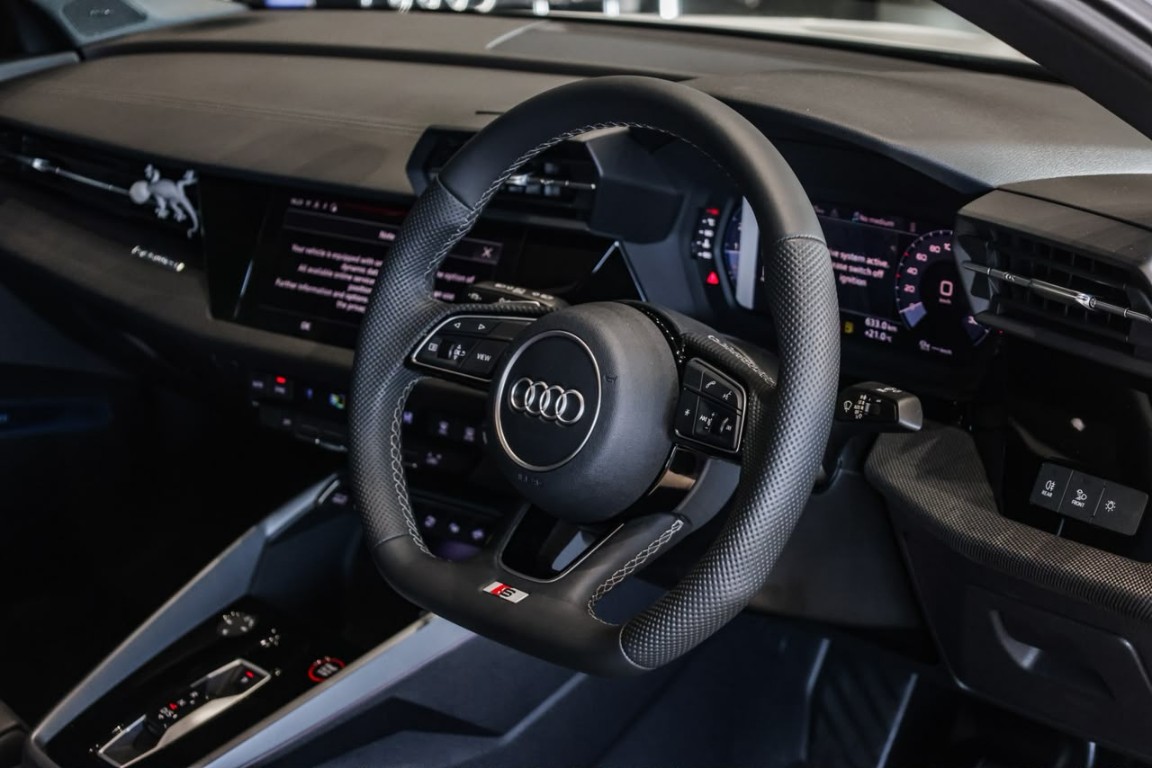 Photo 14 of 24
