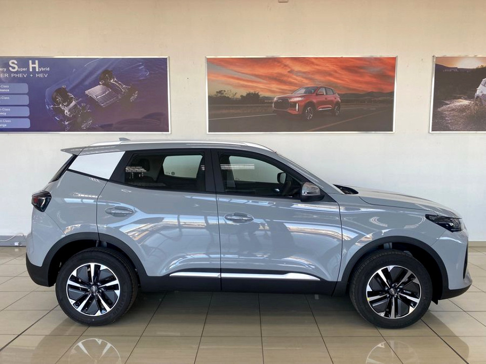 Photo 3 of 8