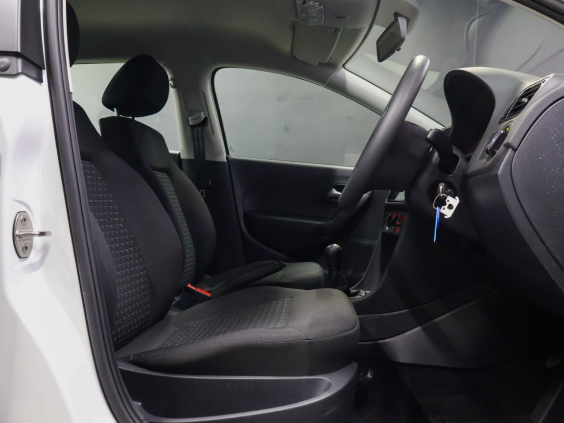 Photo 9 of 18