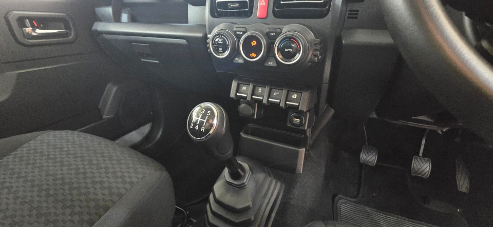 Photo 17 of 27