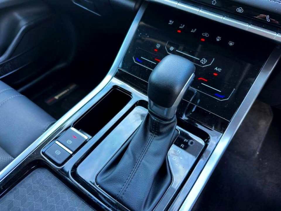 Photo 13 of 18