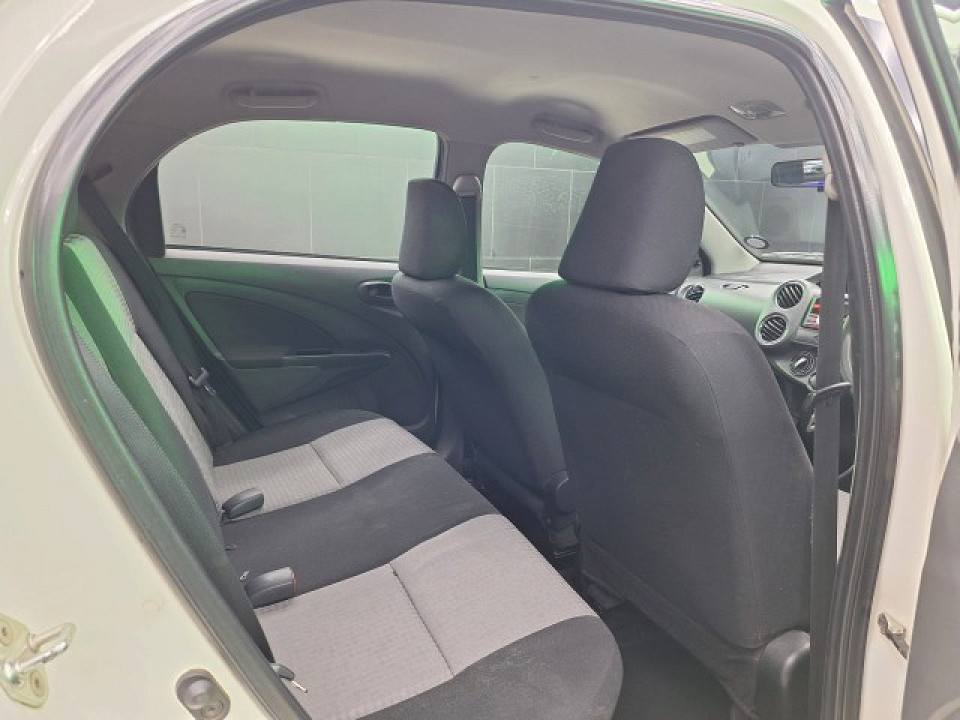 Photo 18 of 20