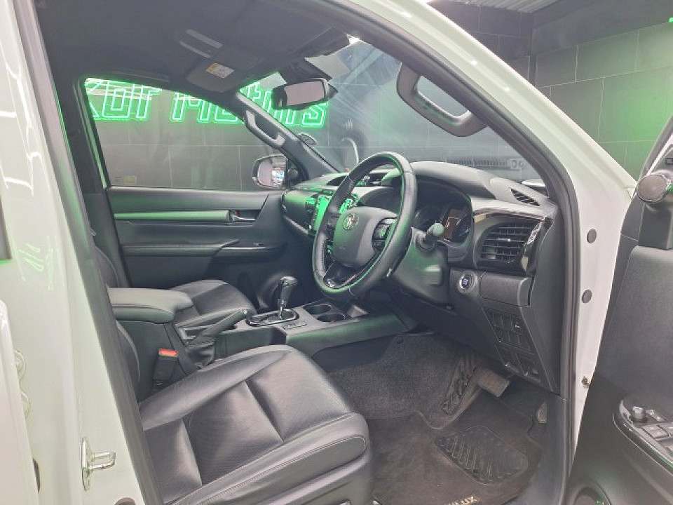 Photo 14 of 20