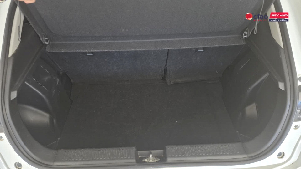 Photo 14 of 20