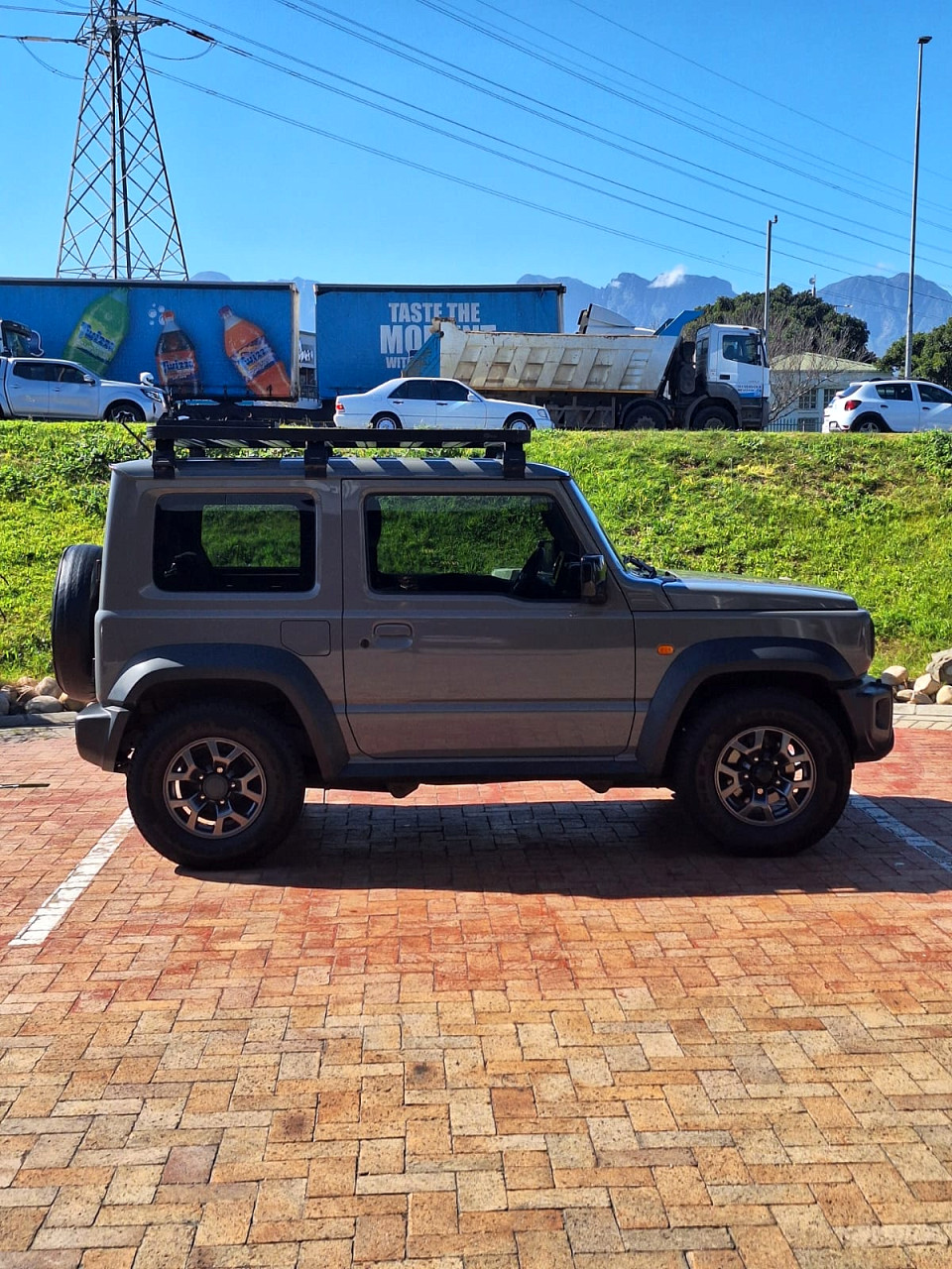Photo 3 of 21