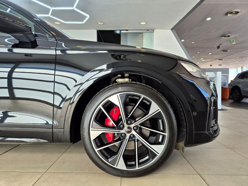 Photo 10 of 20