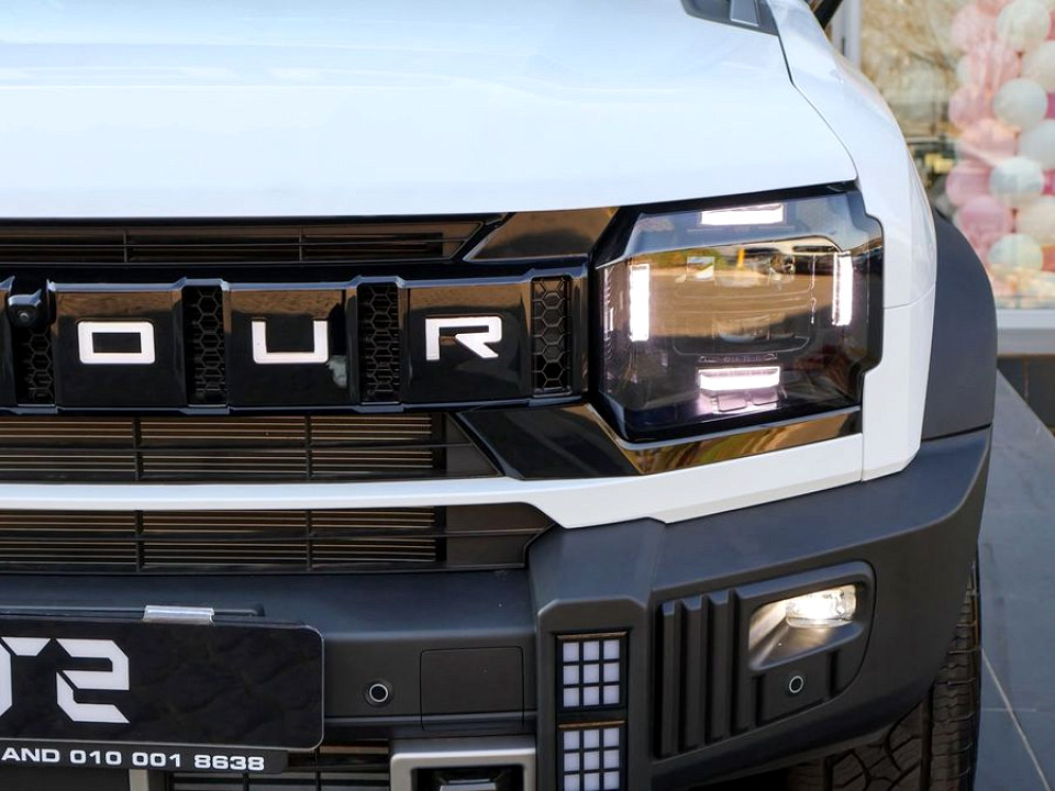 Photo 5 of 27