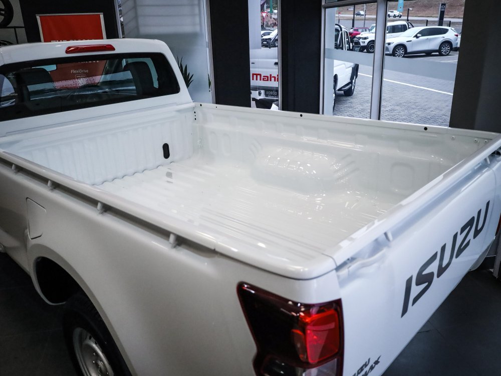 Photo 11 of 19