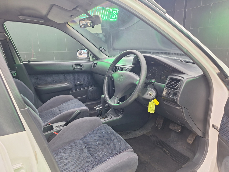 Photo 11 of 20