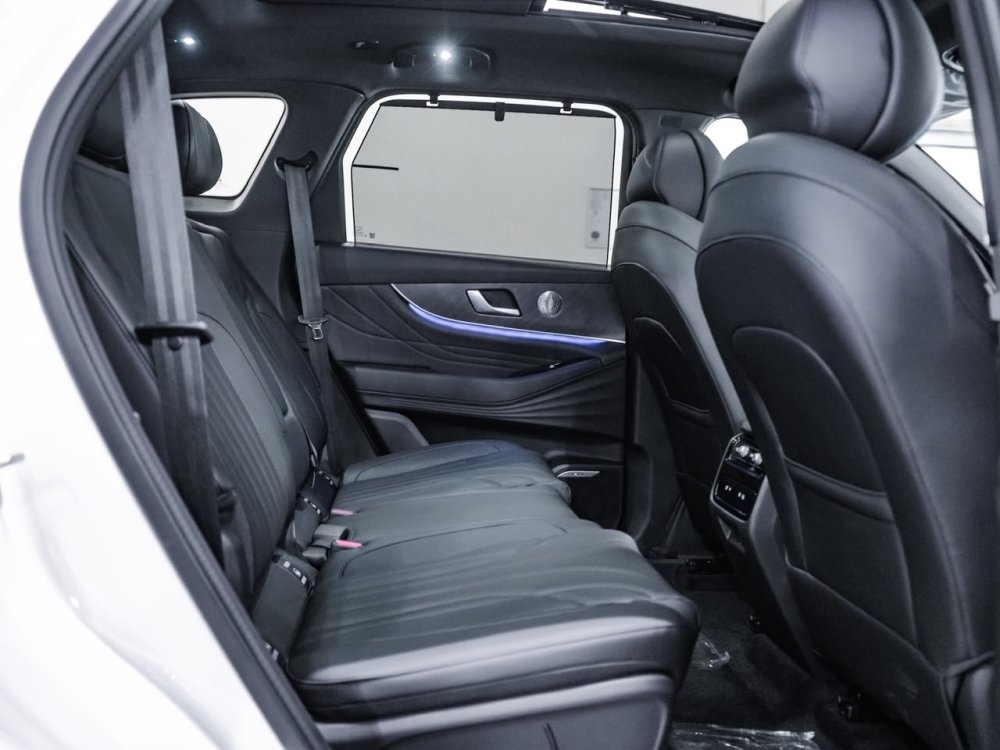 Photo 17 of 26
