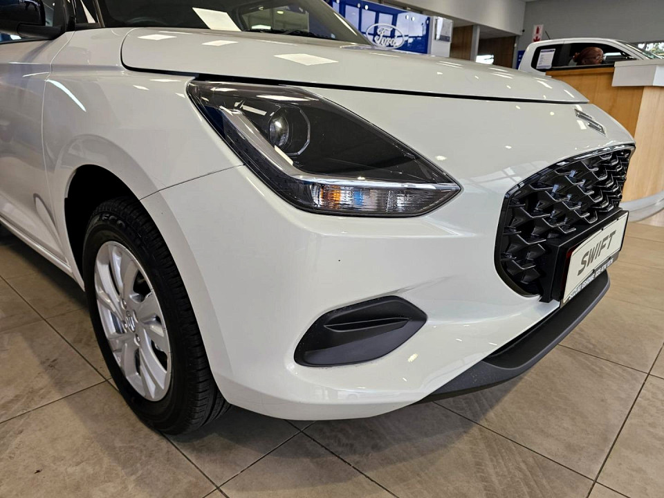 Photo 17 of 27