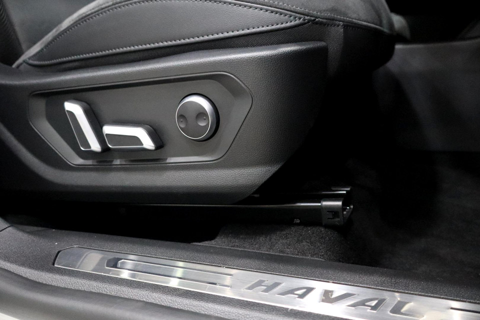 Photo 20 of 24