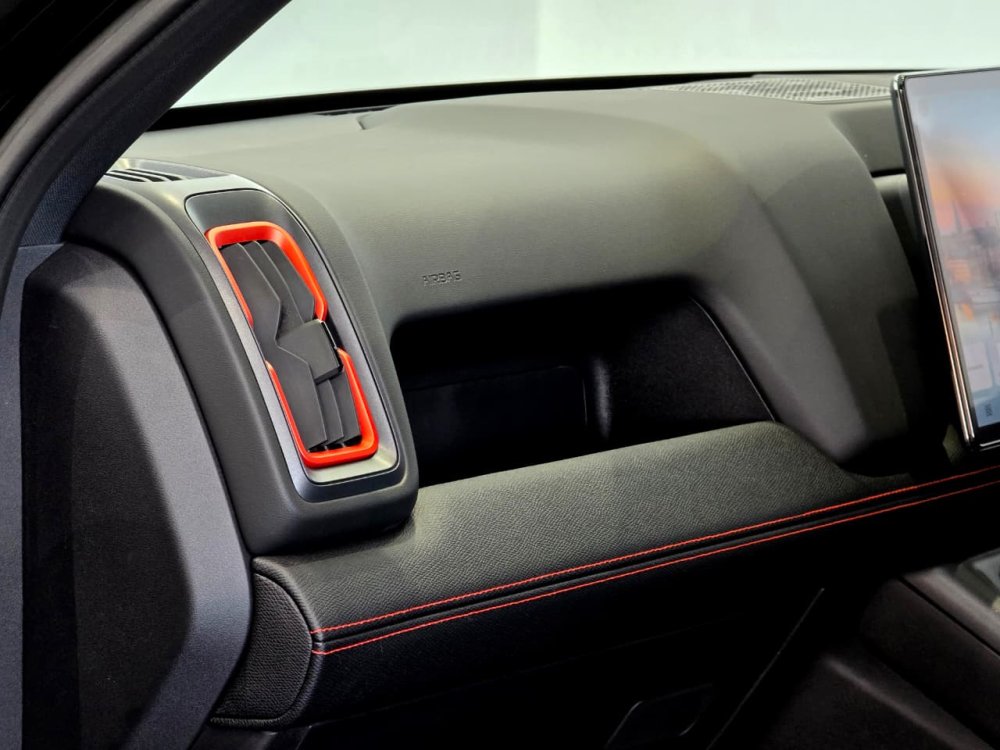 Photo 21 of 35