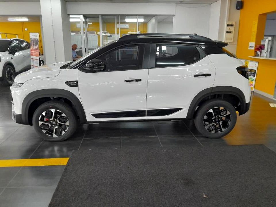 Photo 3 of 20