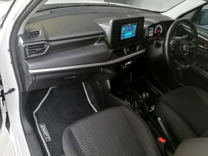 Photo 18 of 24