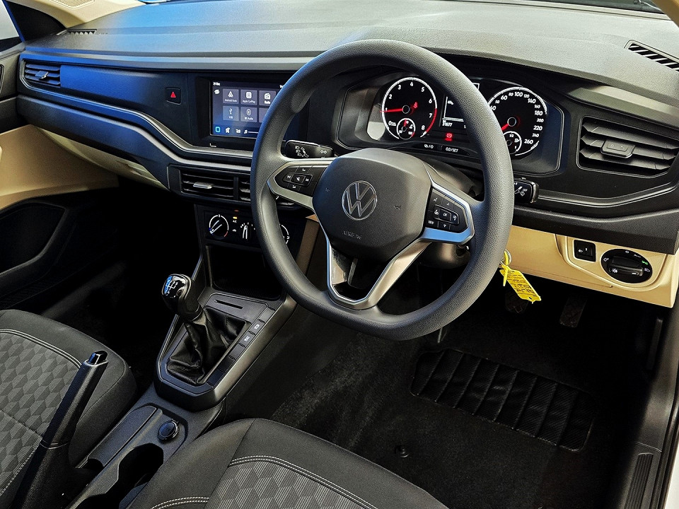 Photo 17 of 23