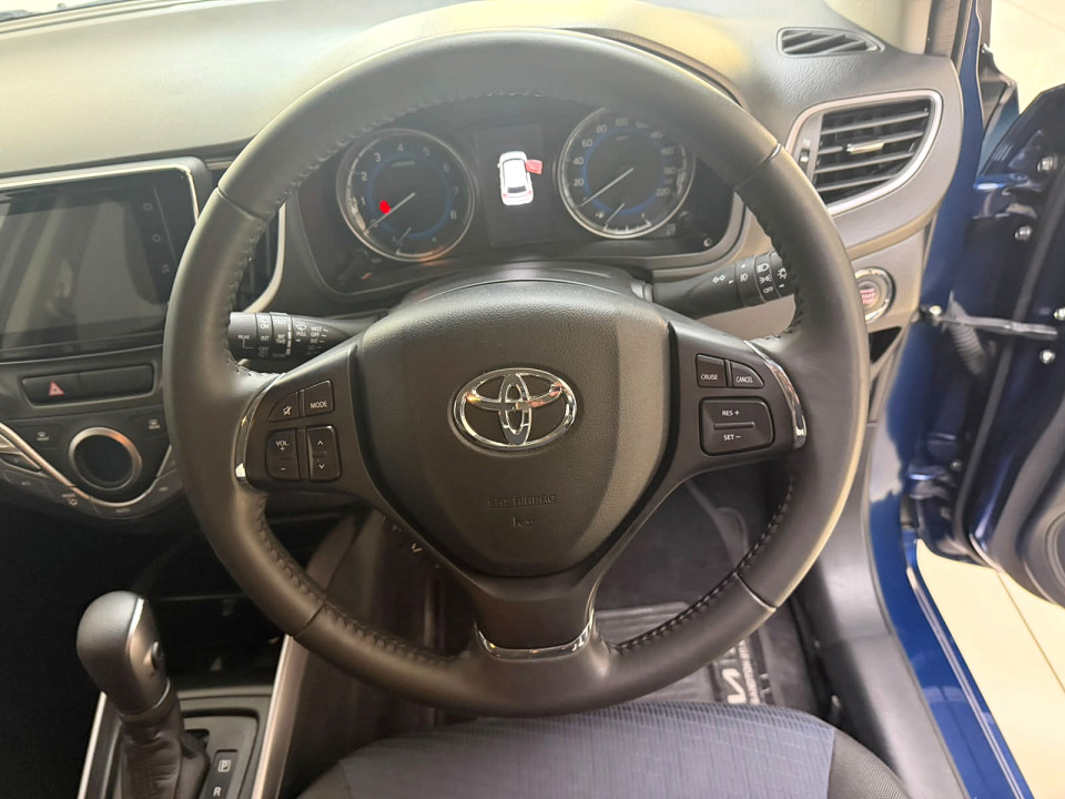 Photo 11 of 25