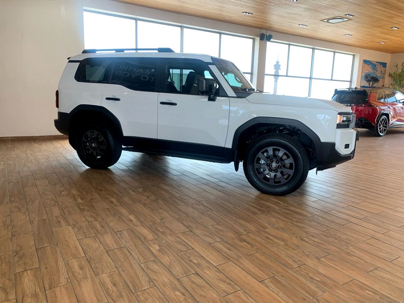 Photo 5 of 9