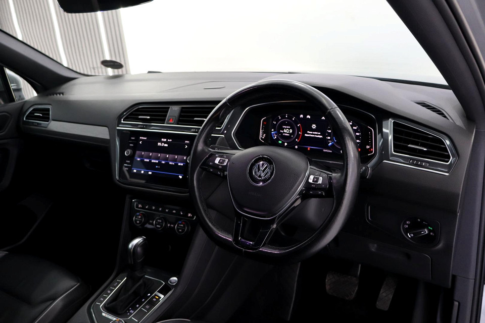 Photo 11 of 21