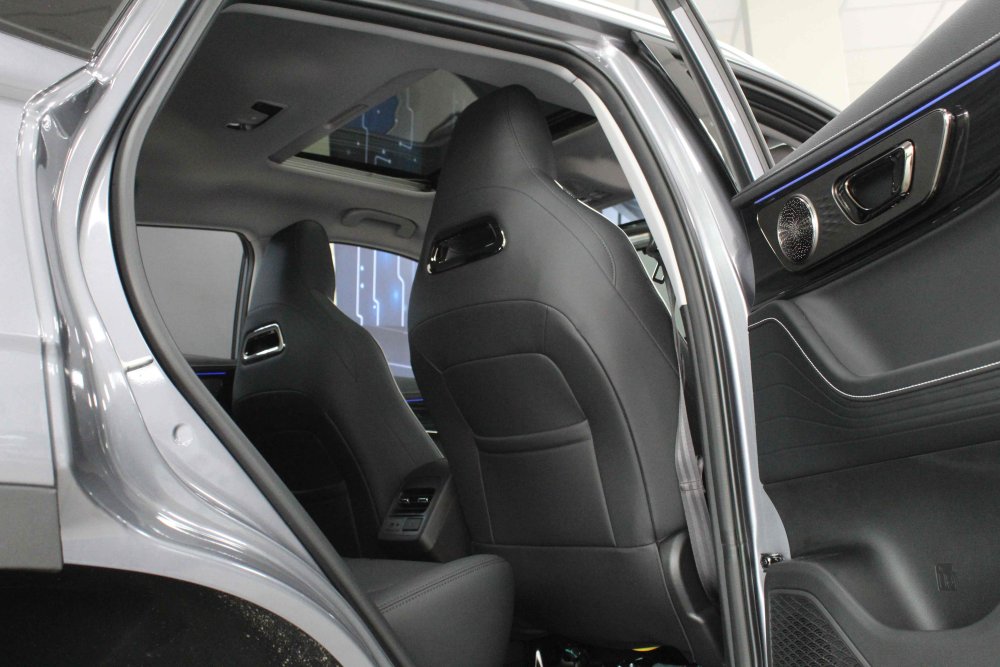 Photo 19 of 20
