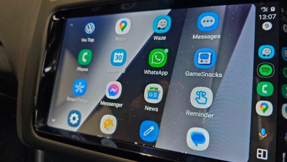 Photo 9 of 21