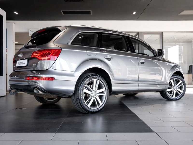 Photo 9 of 30