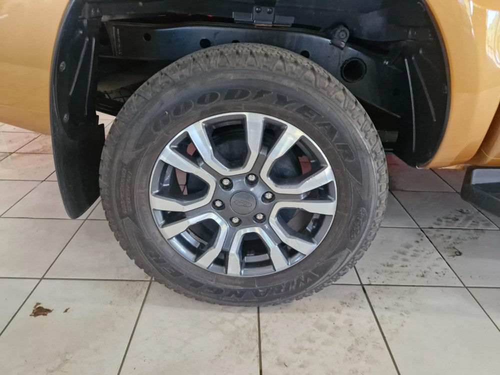 Photo 8 of 25