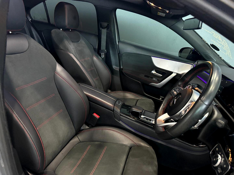 Photo 18 of 25