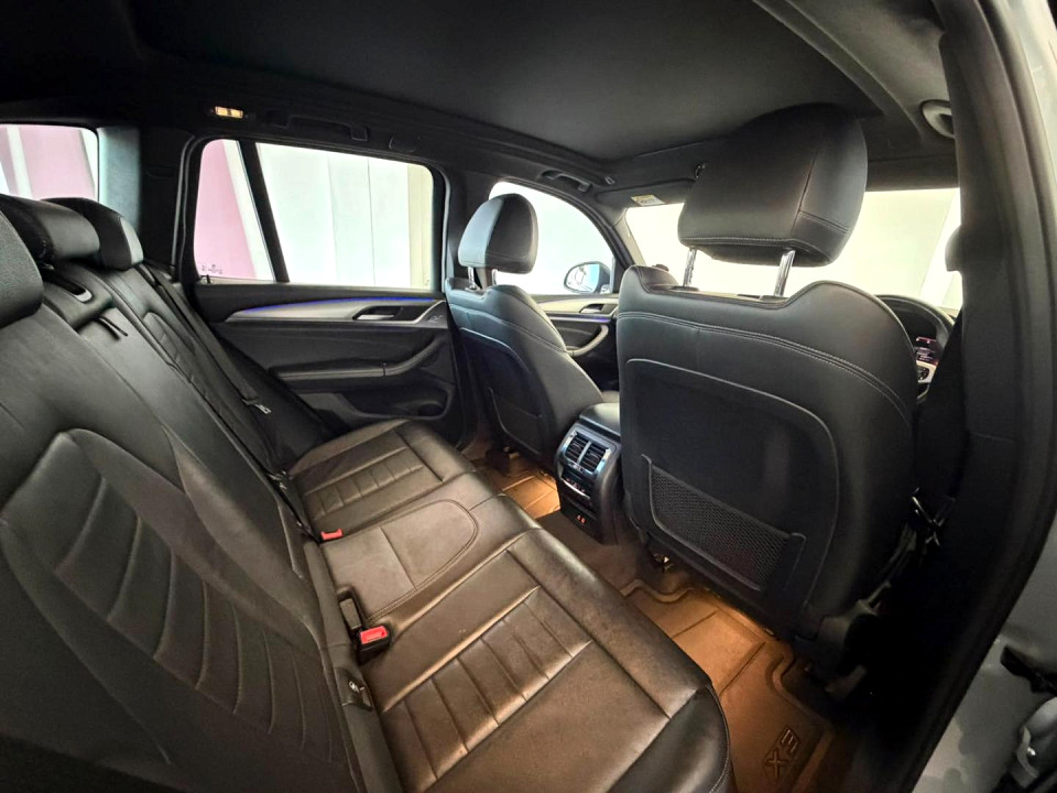 Photo 8 of 18