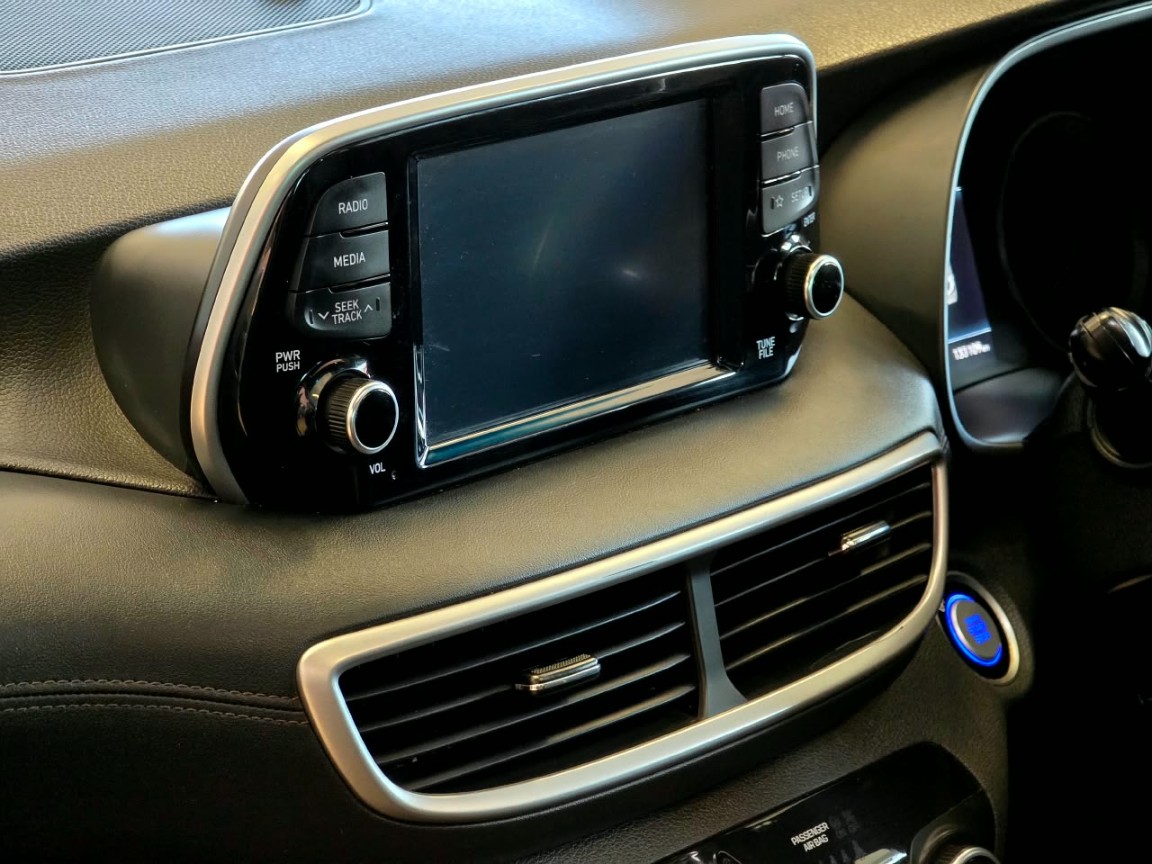 Photo 11 of 25