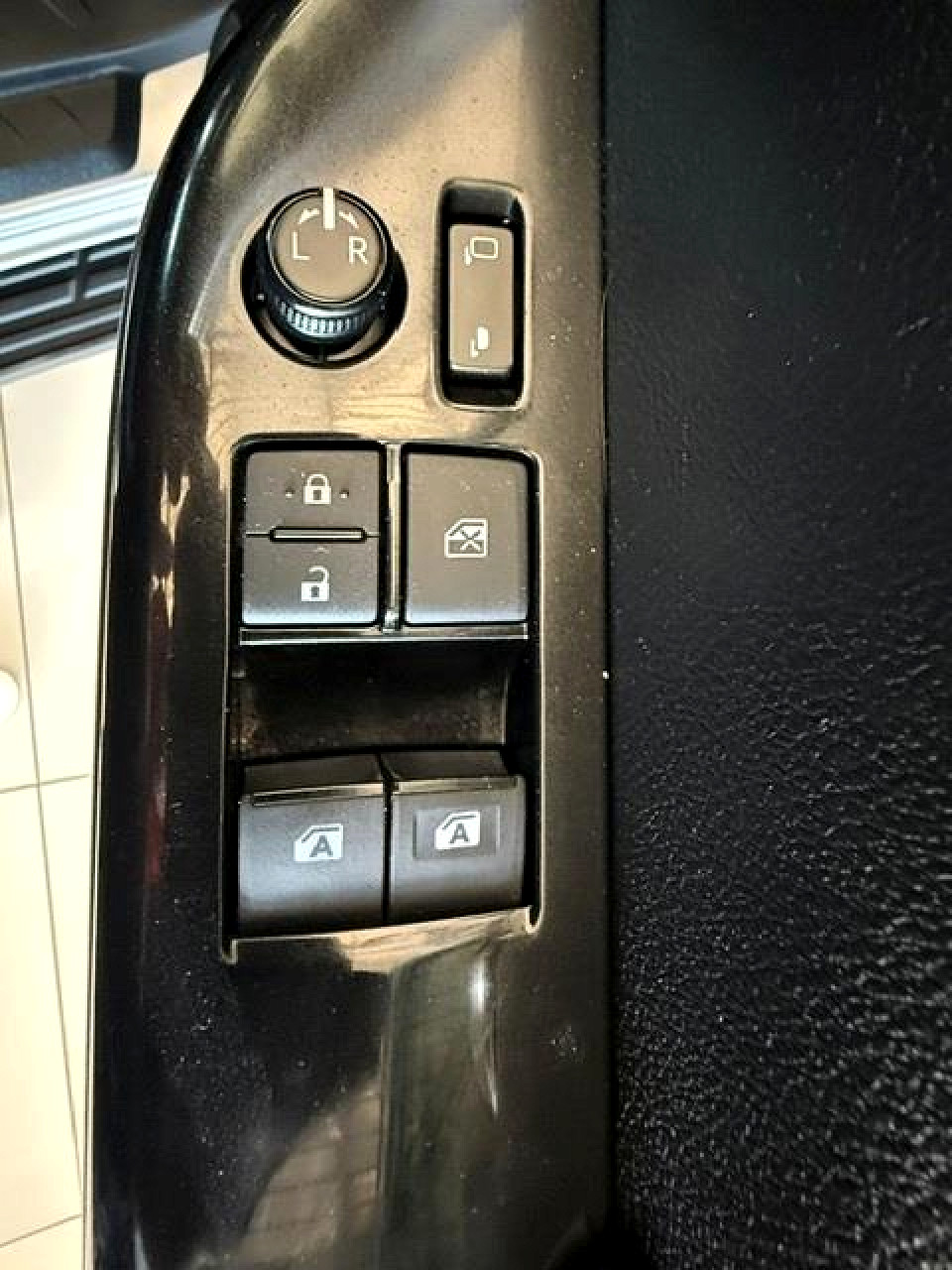 Photo 10 of 25