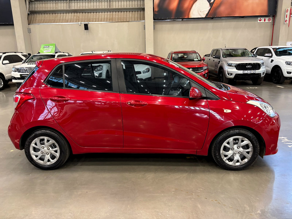 Photo 2 of 14