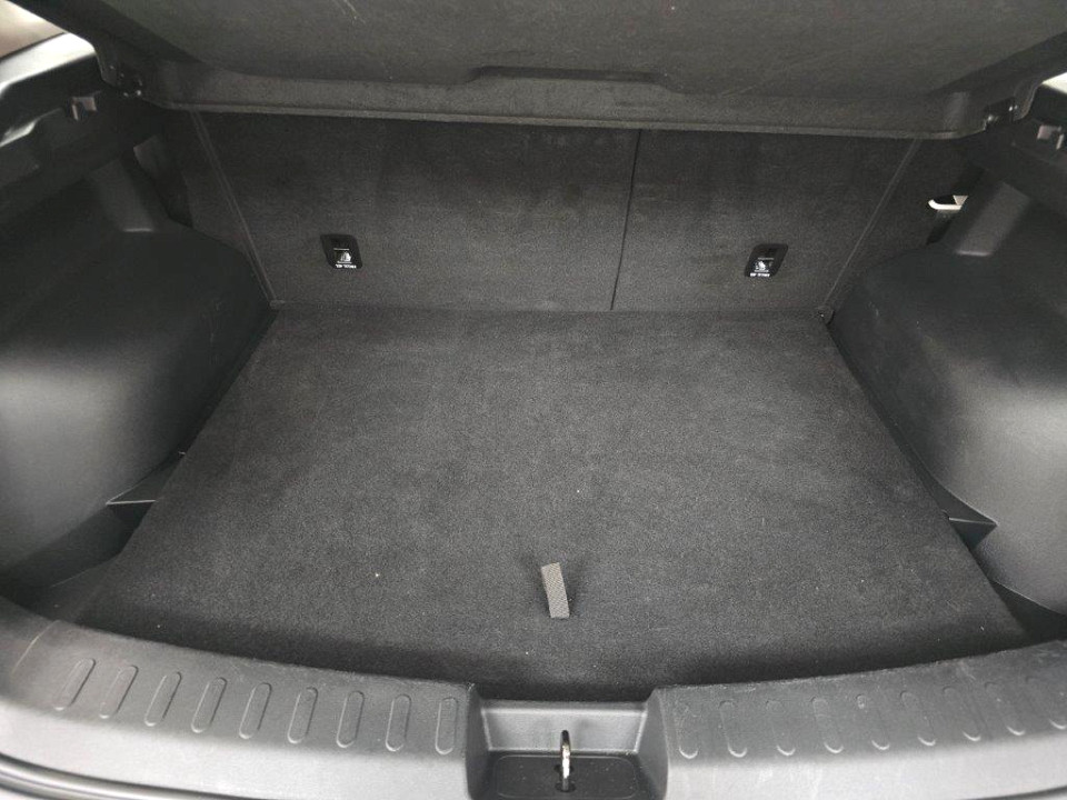 Photo 8 of 18