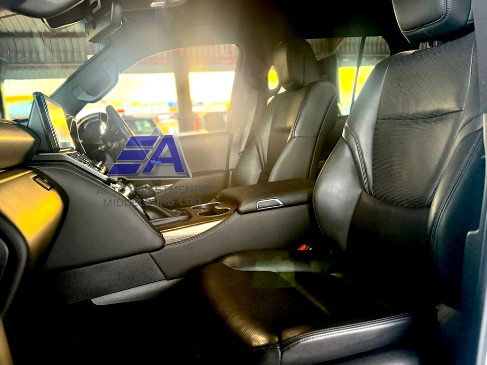 Photo 4 of 5
