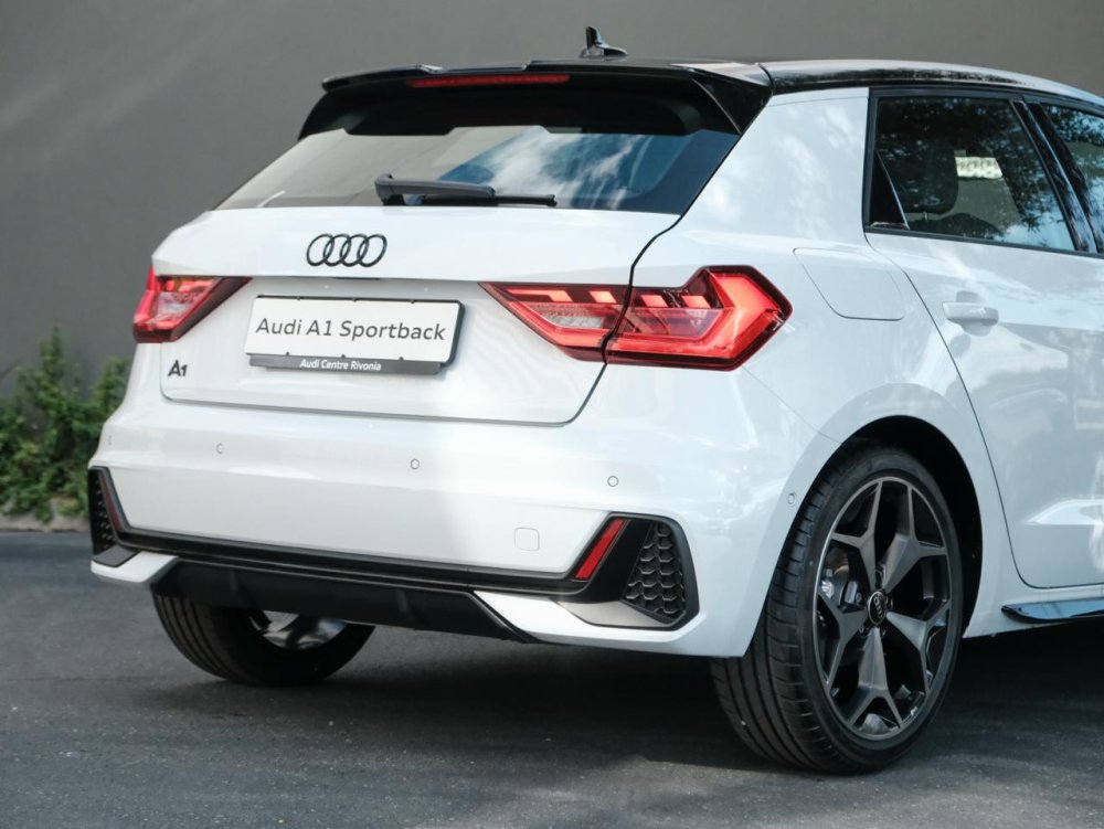 Photo 23 of 24