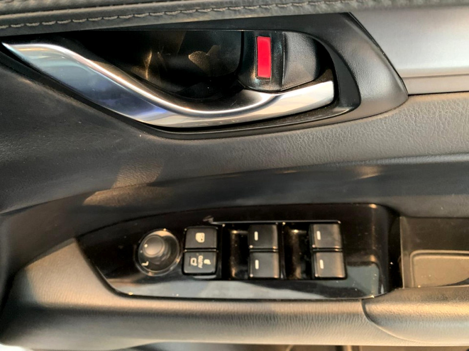 Photo 7 of 23
