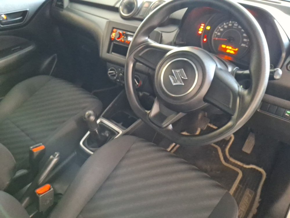 Photo 5 of 6