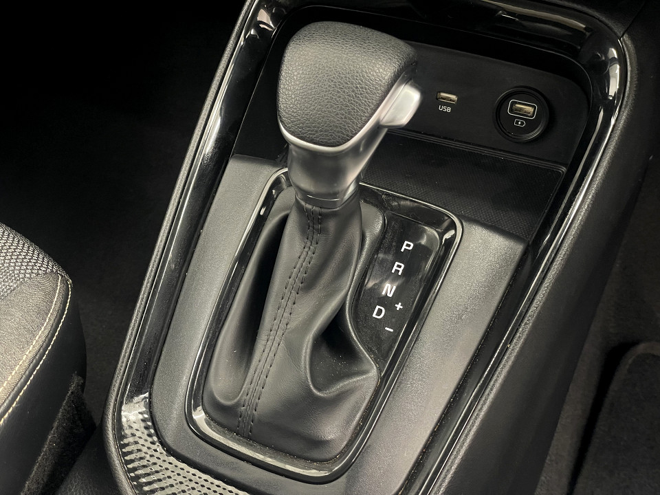 Photo 18 of 25