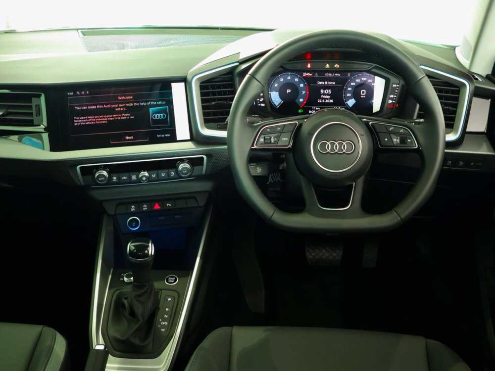 Photo 14 of 17